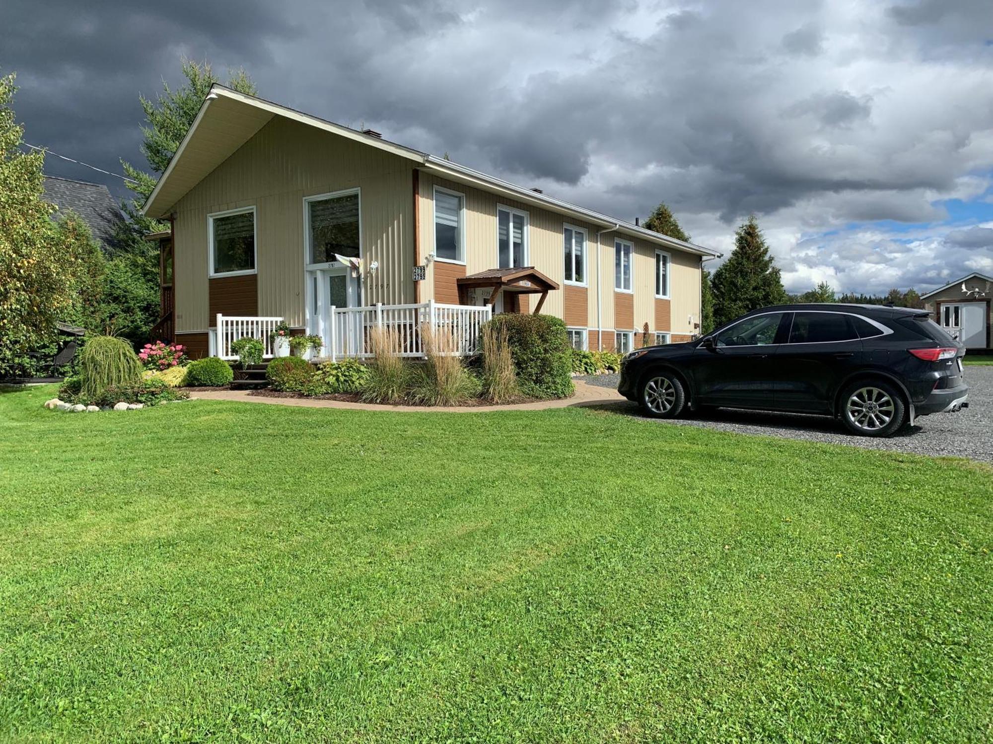 Aux Quatre Vents 4,5 Grand Logement Prive Lac-Mégantic Exterior foto